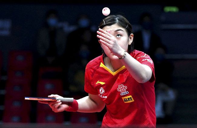 面對國際孤 面對國際孤