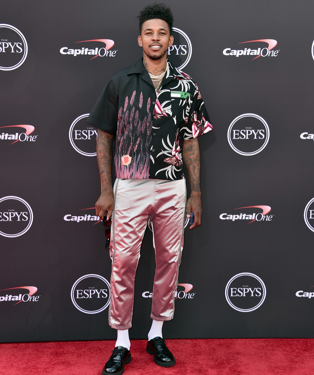 篮板卡位转 篮板卡位转